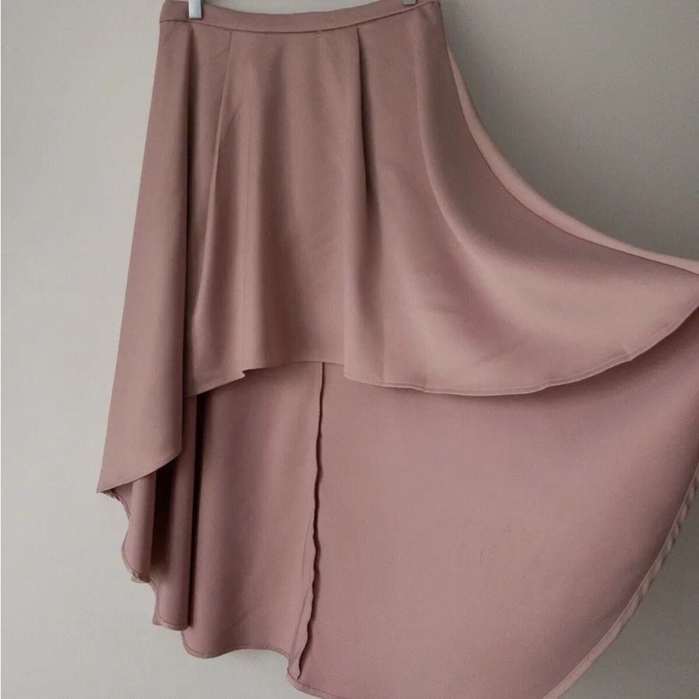 Runaway The Label 'White Lies' Skirt Satin Rose Dipped Hem Asymmetric Size 12 - Picture 2 of 3